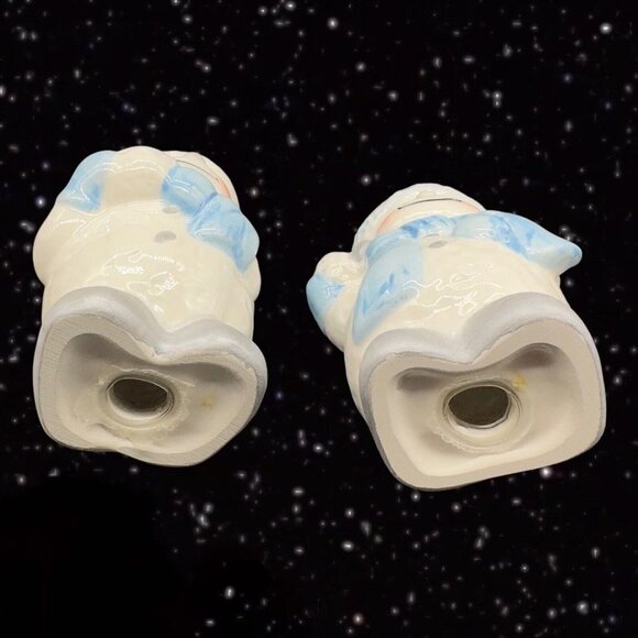 Ceramic Salt and Pepper Shaker Set 2 pcs Christmas Snowman Wearing Clothes 4”T - Picture 7 of 8